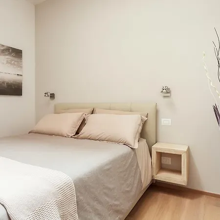 レジデンス サントルソラ * ボローニャ