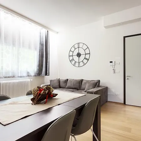 レジデンス サントルソラ * ボローニャ